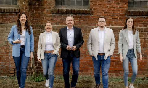 Hannah Kölnberger Simone Meyer Rainer Schwital Lukas Stinjek Nele Tuttmann Hohe Mark Versicherungsmakler Leistungen